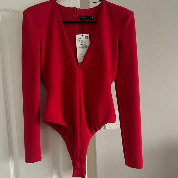 Zara Red Long-Sleeve Bodysuit - Picture 5 of 9